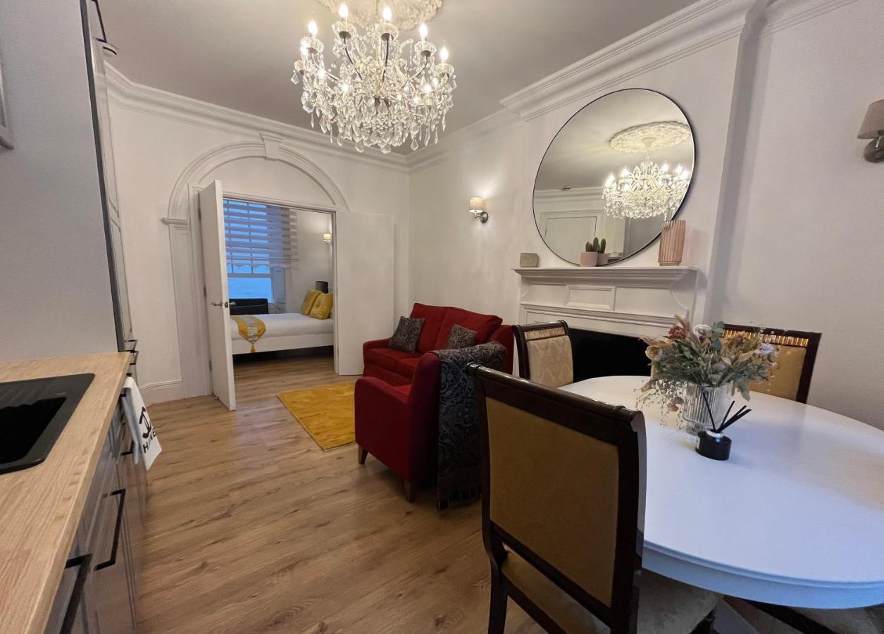 Hyde Park Suite - One Bedroom Londra Esterno foto